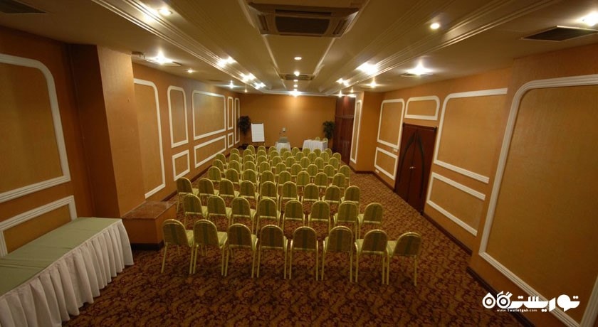 سالن برگزاری همایش و جلسات هتل